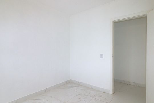 Apartamento à venda com 2 quartos, 75m² em Passo D’areia, Porto Alegre