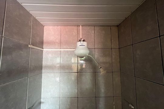 Chuveiro de apartamento para alugar com 1 quarto, 18m² em Canaa, Belo Horizonte