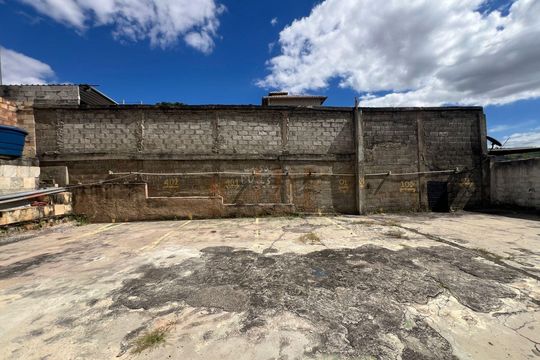 Garagem de apartamento para alugar com 1 quarto, 18m² em Canaa, Belo Horizonte