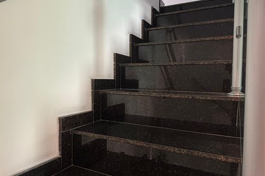 Escada de casa à venda com 3 quartos, 126m² em Vila Camilópolis, Santo André