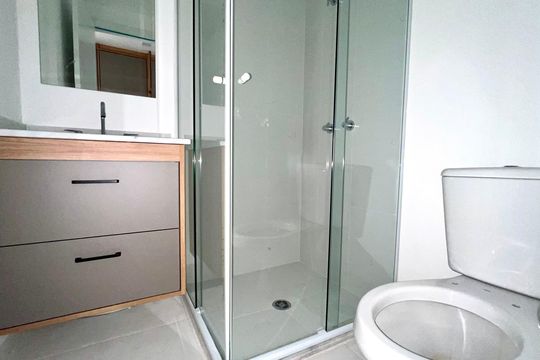 Banheiro de kitnet/studio à venda com 1 quarto, 24m² em Perdizes, São Paulo