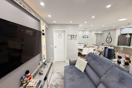 Sala de apartamento à venda com 2 quartos, 73m² em Alphaville Empresarial, Barueri