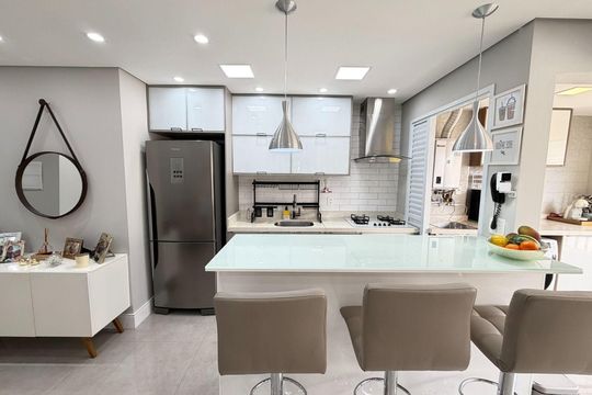 Cozinha de apartamento à venda com 2 quartos, 73m² em Alphaville Empresarial, Barueri