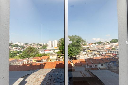 Quarto 1 - Janela de apartamento para alugar com 2 quartos, 28m² em Jardim Jaragua (sao Domingos), São Paulo