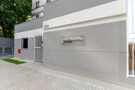 Fachada de apartamento para alugar com 2 quartos, 28m² em Jardim Jaragua (sao Domingos), São Paulo