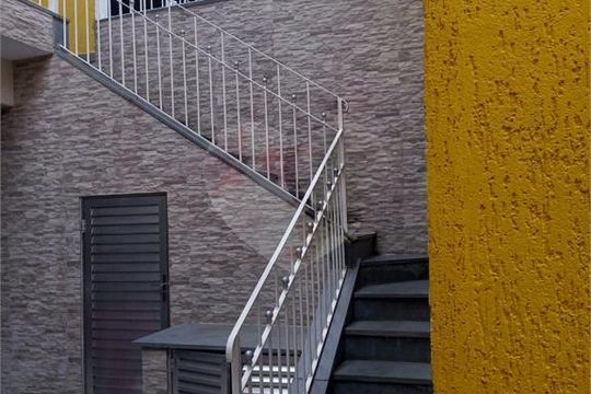 Casa à venda com 3 quartos, 135m² em Jardim Marisa, São Paulo
