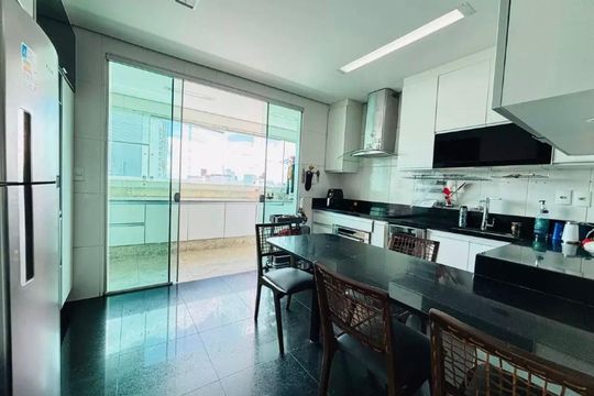 Apartamento para alugar com 4 quartos, 190m² em Pampulha, Belo Horizonte