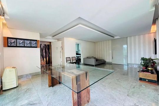 Apartamento para alugar com 4 quartos, 190m² em Pampulha, Belo Horizonte