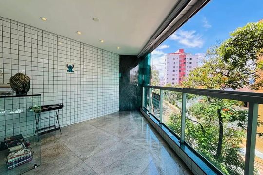 Apartamento para alugar com 4 quartos, 190m² em Pampulha, Belo Horizonte