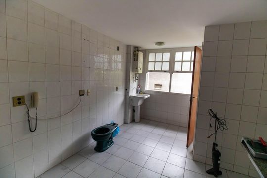 Cozinha e Área de Serviço de apartamento à venda com 3 quartos, 132m² em Badu, Niterói