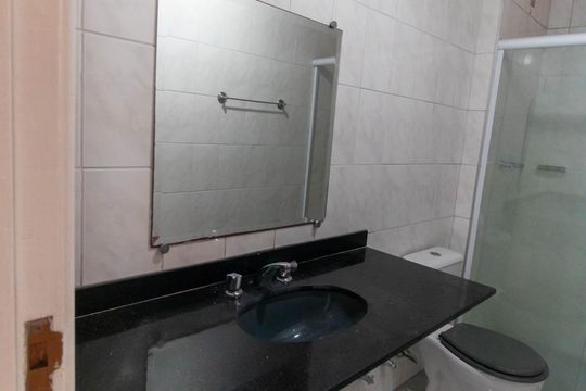 Banheiro de apartamento à venda com 3 quartos, 132m² em Badu, Niterói