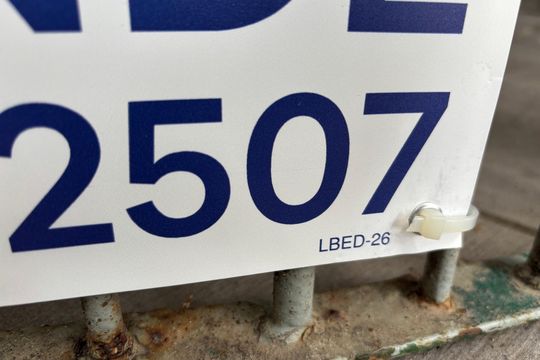 Plaquinha Instalada código LBED-26 de apartamento à venda com 2 quartos, 50m² em Boa Vista, Porto Alegre