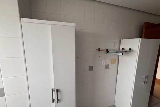 Cozinha de apartamento à venda com 2 quartos, 50m² em Boa Vista, Porto Alegre
