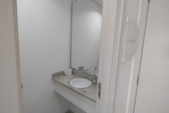 Lavabo de apartamento para alugar com 2 quartos, 75m² em Barcelona, São Caetano do Sul