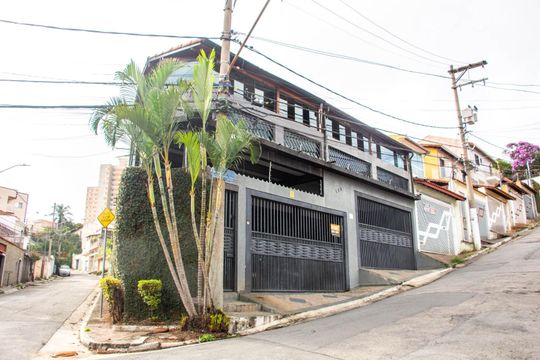 Fachada de casa à venda com 4 quartos, 324m² em Nossa Senhora do O, São Paulo