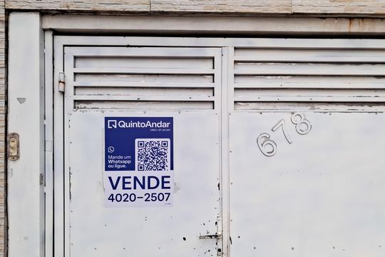 Placa instalada de casa à venda com 4 quartos, 155m² em Vila Bela, São Paulo