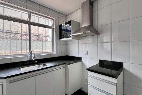 cozinha de apartamento à venda com 3 quartos, 77m² em Dona Clara, Belo Horizonte