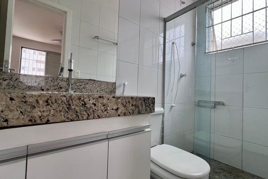 banho de apartamento à venda com 3 quartos, 77m² em Dona Clara, Belo Horizonte