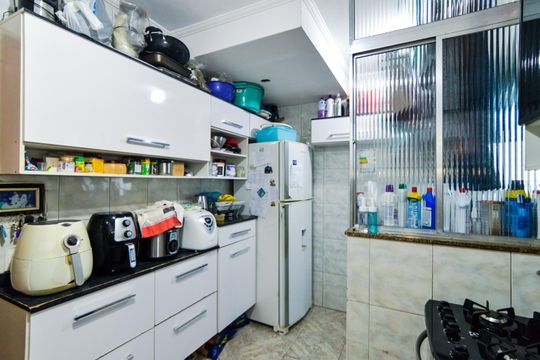 Cozinha de apartamento à venda com 3 quartos, 72m² em Gopouva, Guarulhos