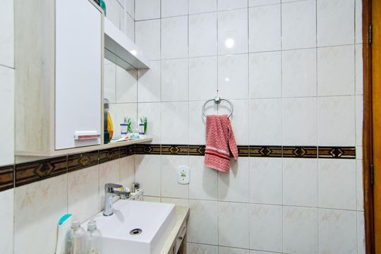 Banheiro  de apartamento à venda com 3 quartos, 72m² em Gopouva, Guarulhos