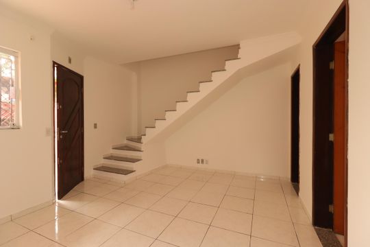 Casa para alugar com 2 quartos, 80m² em Vila Curuçá, Santo André