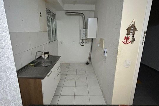 Cozinha de apartamento para alugar com 2 quartos, 48m² em Madureira, Rio de Janeiro