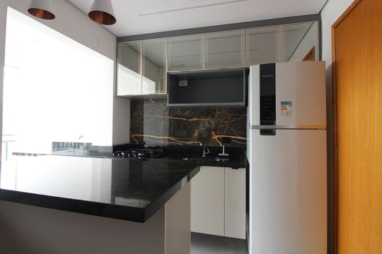 Cozinha de apartamento para alugar com 1 quarto, 32m² em Vila Guilhermina, São Paulo