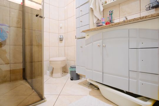 Banheiro de casa para alugar com 3 quartos, 159m² em Vila Nova Savoia, São Paulo