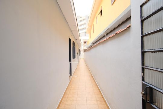 Corredor Lateral de casa à venda com 3 quartos, 159m² em Vila Nova Savoia, São Paulo