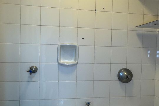 Banheiro de serviço de apartamento à venda com 3 quartos, 95m² em Vila Congonhas, São Paulo