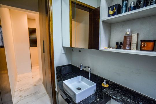 Banheiro da Suíte 1 de casa à venda com 2 quartos, 140m² em Vila Curuçá, Santo André