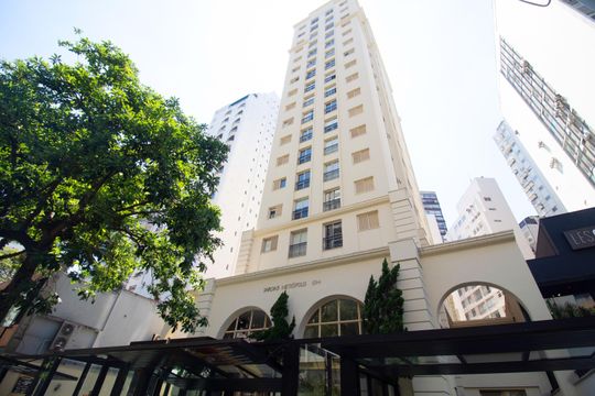 Fachada de apartamento para alugar com 1 quarto, 27m² em Jardim Paulista, São Paulo