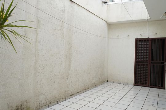 Quintal de casa para alugar com 6 quartos, 175m² em Jardim Maia, Guarulhos