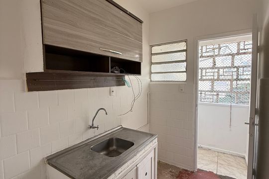 Cozinha de apartamento para alugar com 1 quarto, 45m² em Barra Funda, São Paulo