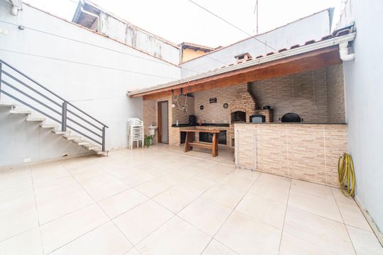 Quintal e Área Gourmet de casa à venda com 4 quartos, 240m² em Parque Marajoara, Santo André