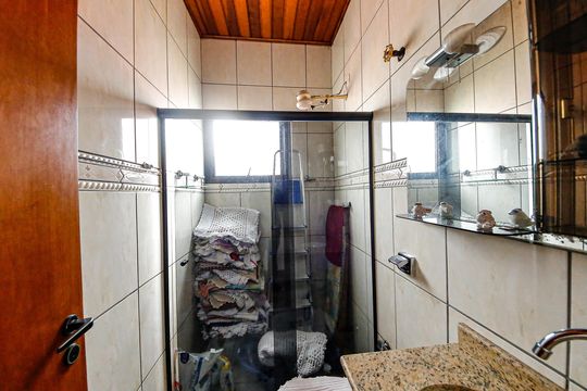 Casa à venda com 4 quartos, 193m² em Parque Independencia, São Paulo