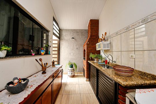 Casa à venda com 4 quartos, 193m² em Parque Independencia, São Paulo