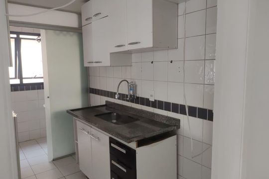 Cozinha de apartamento à venda com 2 quartos, 57m² em Lapa, São Paulo