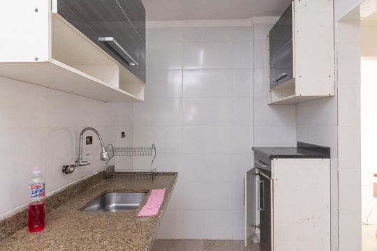 Cozinha de apartamento à venda com 2 quartos, 56m² em Jardim Artur Alvim, São Paulo