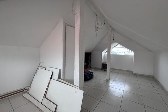 Sótão de casa de condomínio para alugar com 4 quartos, 280m² em Vargem Grande, Rio de Janeiro