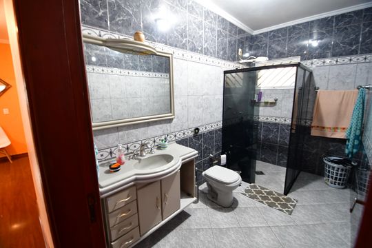 Banheiro Social de casa à venda com 3 quartos, 200m² em Parque Ceasa, Campinas