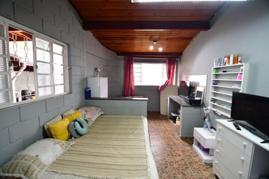 Quarto de Serviço de casa à venda com 3 quartos, 200m² em Parque Ceasa, Campinas