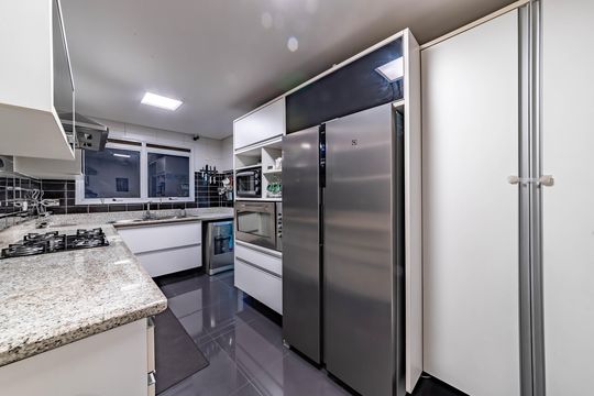Cozinha de apartamento à venda com 2 quartos, 129m² em Parque do Morumbi, São Paulo