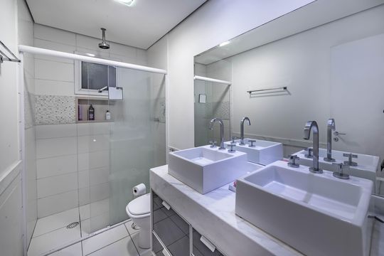Banheiro de apartamento à venda com 2 quartos, 129m² em Parque do Morumbi, São Paulo