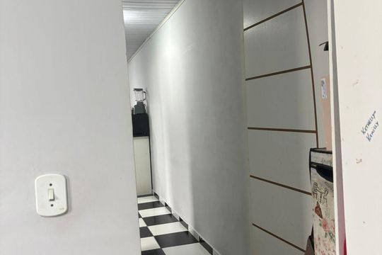 Corredor de casa à venda com 2 quartos, 109m² em Chácara do Solar II (Fazendinha), Santana de Parnaíba