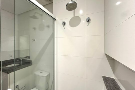 Banheiro de apartamento para alugar com 1 quarto, 40m² em Saco dos Limões, Florianópolis