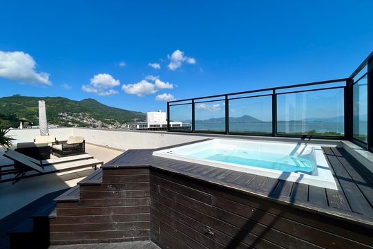 Jacuzzi de apartamento para alugar com 1 quarto, 40m² em Saco dos Limões, Florianópolis