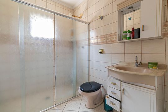Banheiro 1 de casa para alugar com 3 quartos, 300m² em Cidade Líder, São Paulo