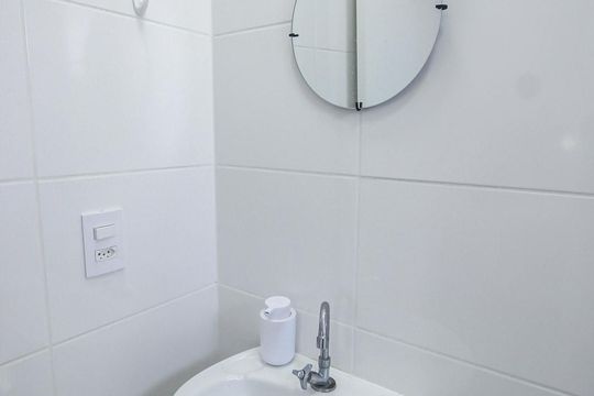 Studio - Banheiro de kitnet/studio à venda com 1 quarto, 23m² em Paraíso do Morumbi, São Paulo