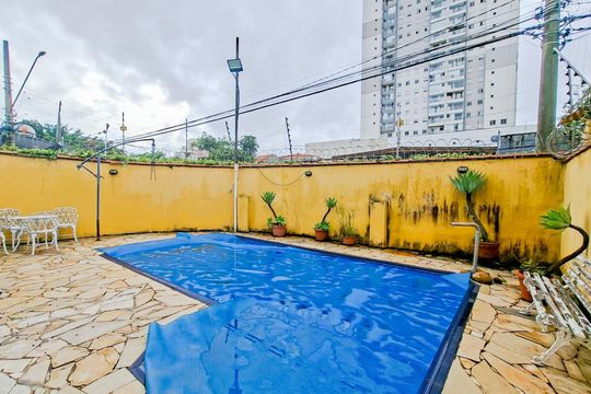 Piscina de casa para alugar com 4 quartos, 470m² em Vila Galvão, Guarulhos
